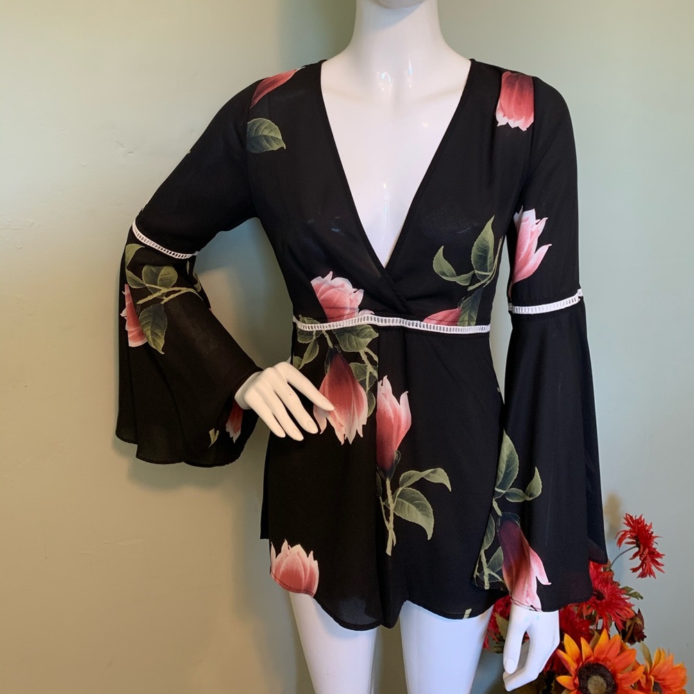 Bell sleeve romper